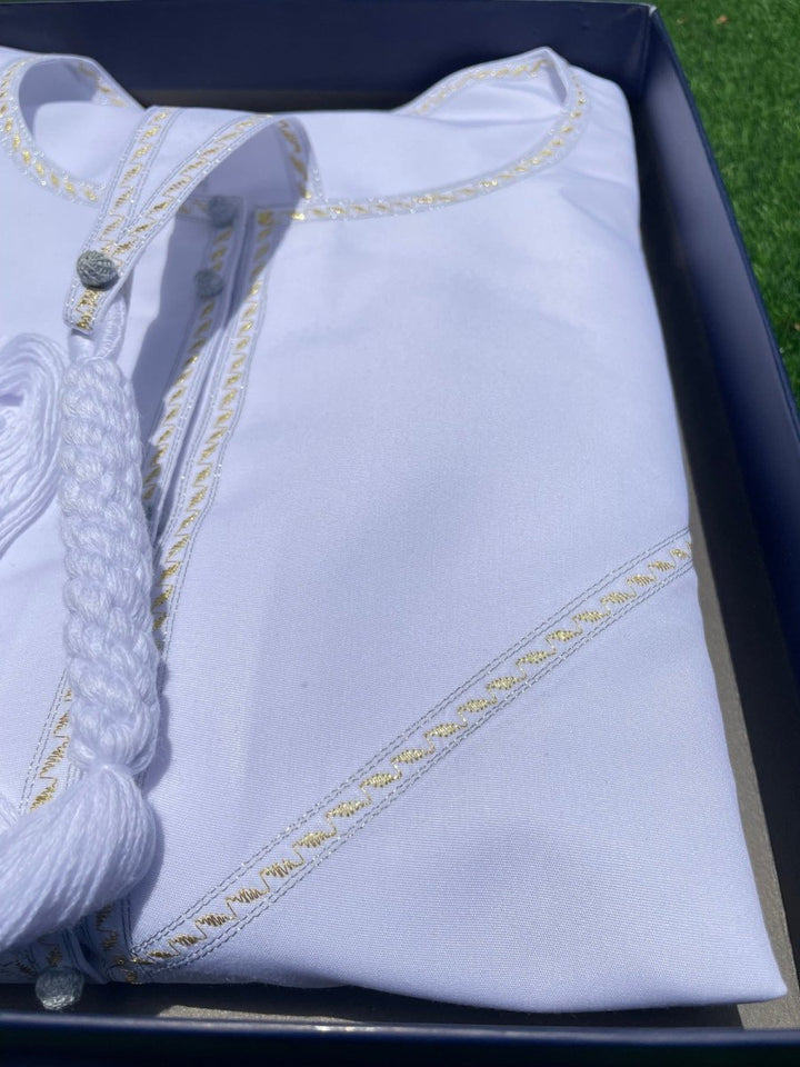 Mens White Emirati Two Tone Thobe with Gold and Silver Embroidery