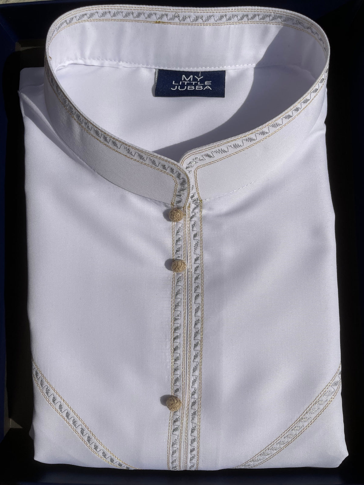Mens White Bahraini Two Tone Thobe with Gold and Silver Embroidery-SLIM-2024-06-04