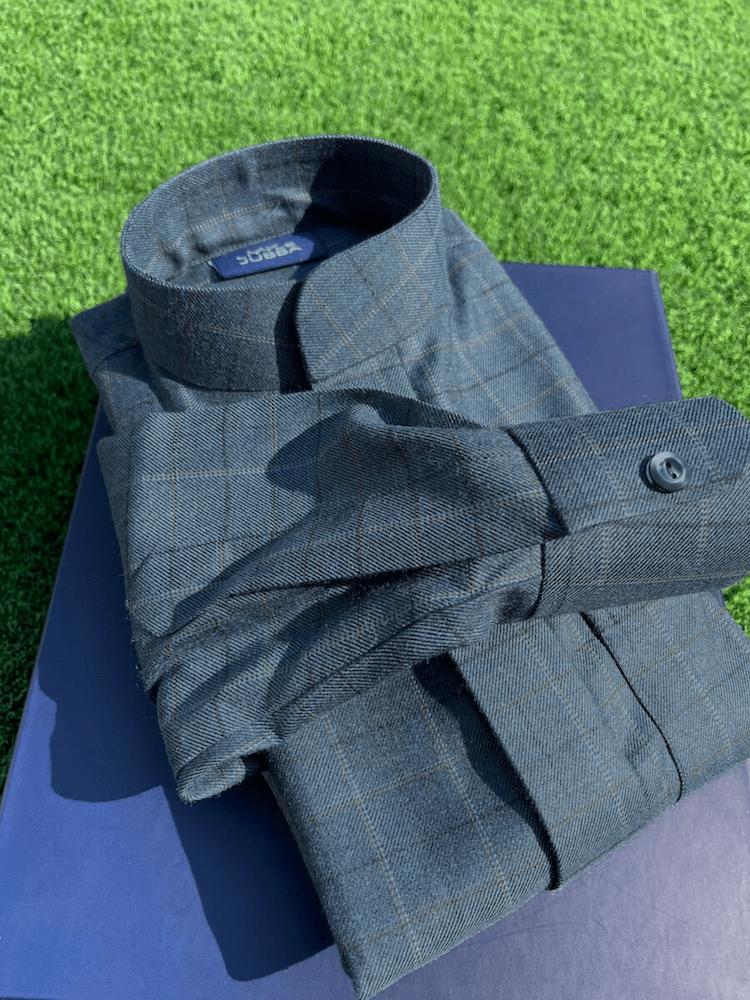 Deep-blue-cashmere-wool-checkered-close-collar-luxury-thobe-barell-cuff