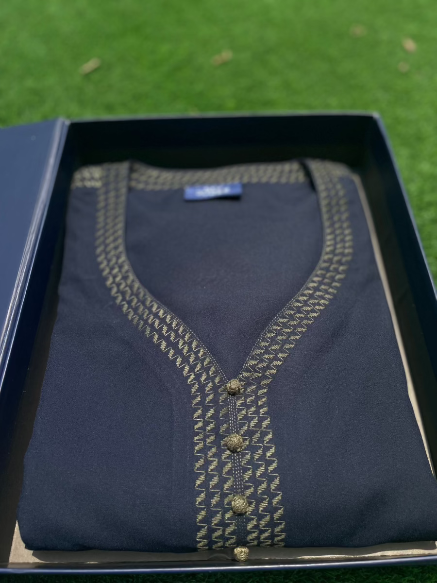 Mens Navy with Olive Embroidery Maghribi 3/4 Sleeve Thobe