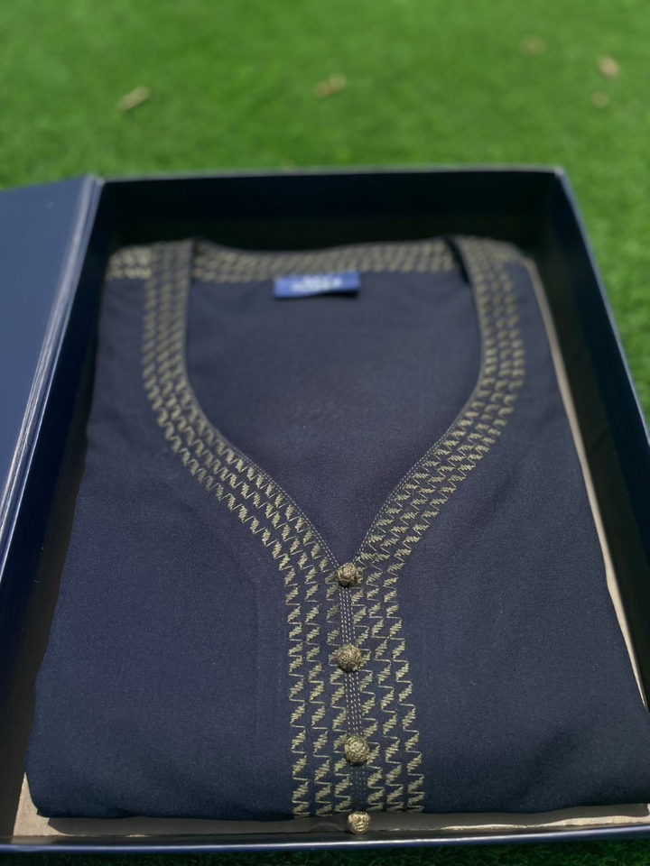 Mens Navy with Olive Embroidery Maghribi 3/4 Sleeve Thobe
