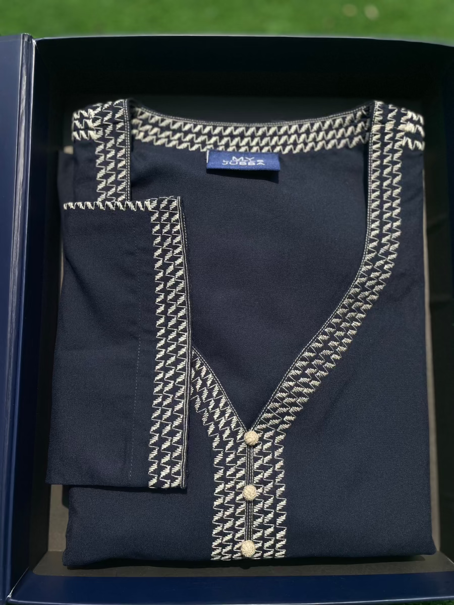 Mens Navy with Sand Embroidery Maghribi 3/4 Sleeve Thobe