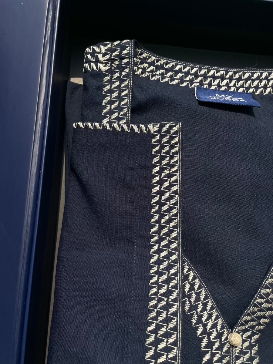 Mens Navy with Sand Embroidery Maghribi 3/4 Sleeve Thobe