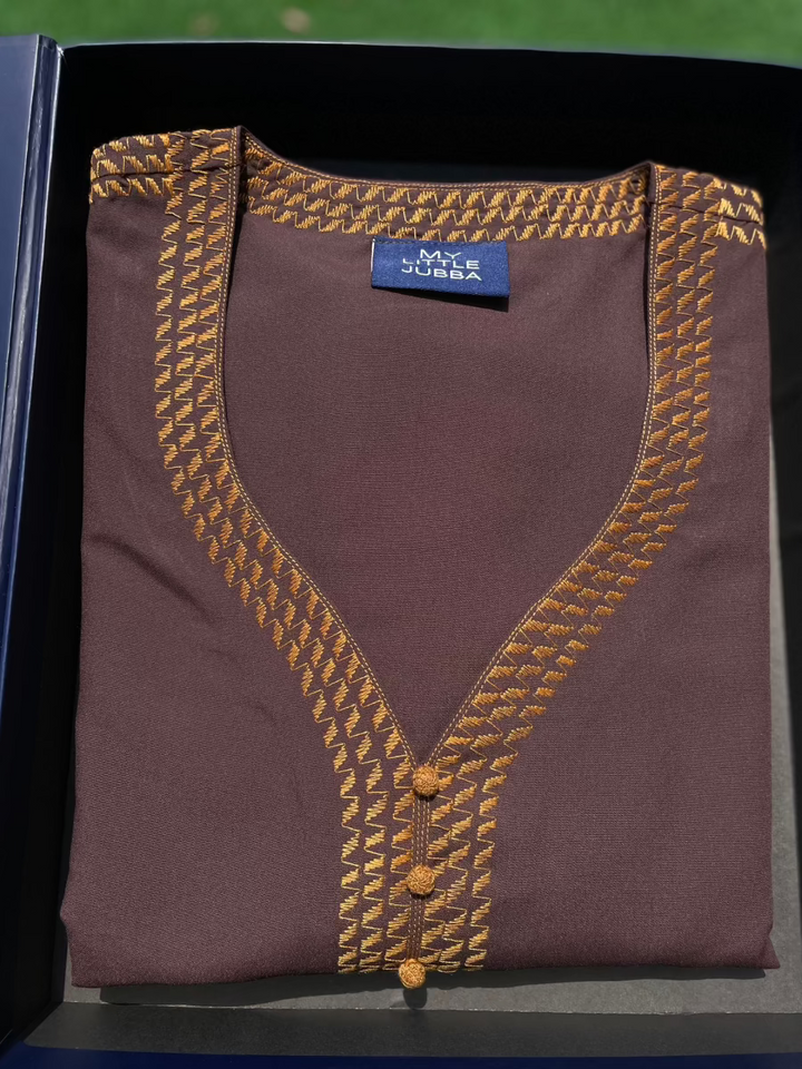 Mens Cinnamon with Orange Embroidery Maghribi 3/4 Sleeve Thobe