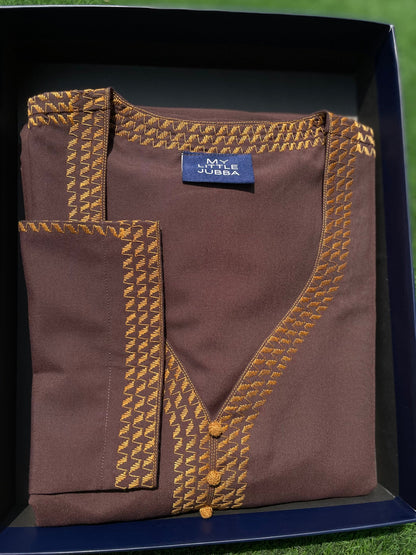 Mens Cinnamon with Orange Embroidery Maghribi 3/4 Sleeve Thobe
