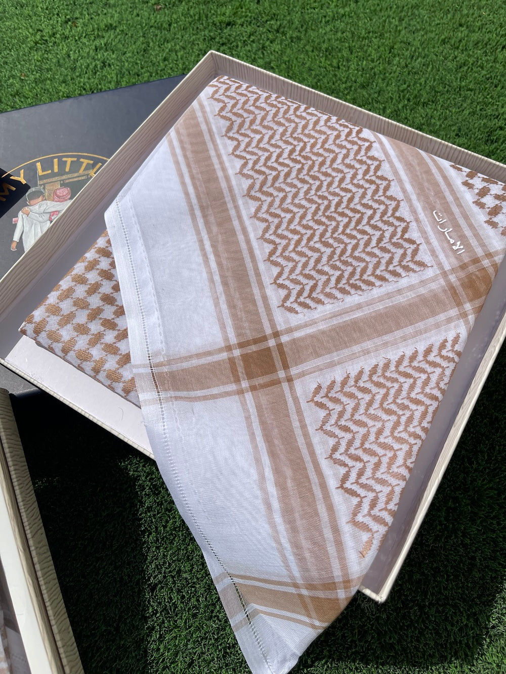 Gold Luxury Keffiyeh – Traditional Stiff Cotton Scarf