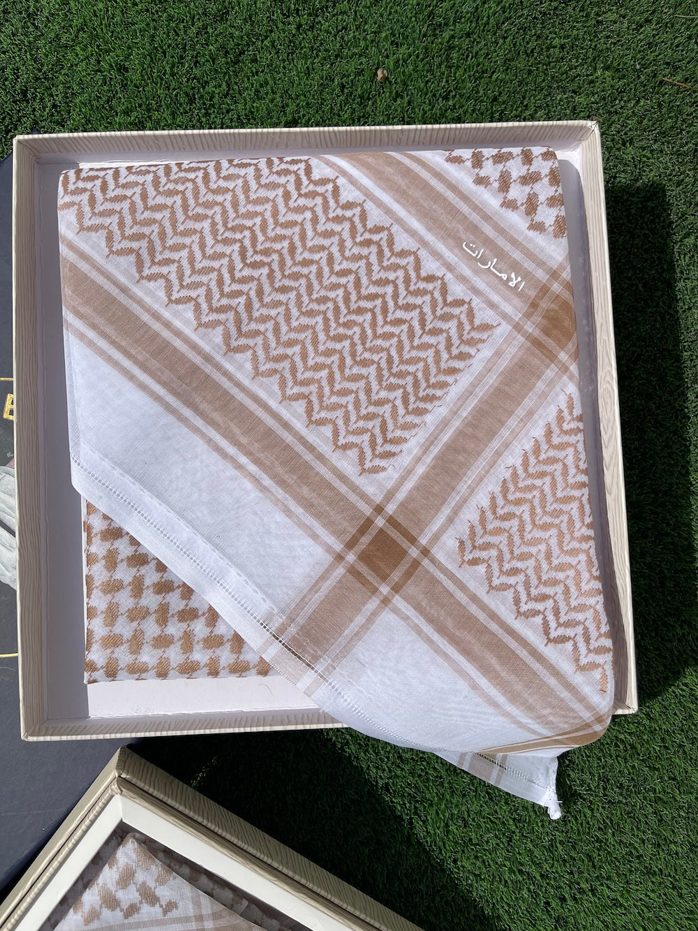 Gold Luxury Keffiyeh – Traditional Stiff Cotton Scarf