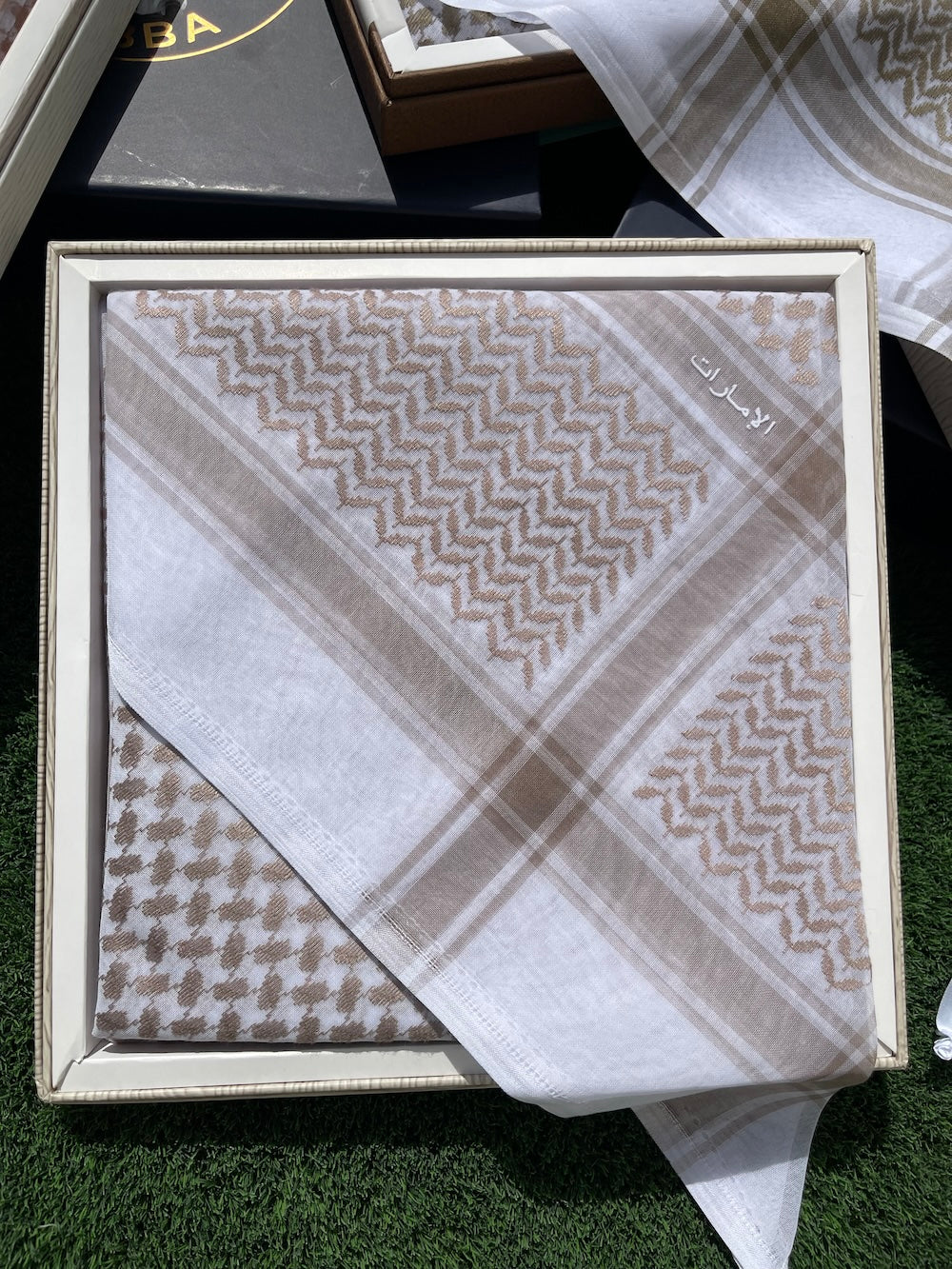 Light Mink Luxury Keffiyeh – Traditional Stiff Cotton Scarf