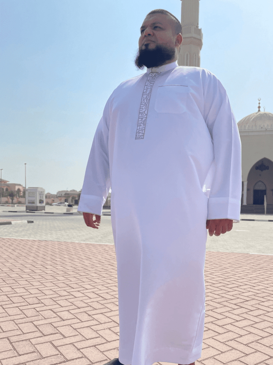 Mens White Kuwaiti Thobe with Gold Embroidery