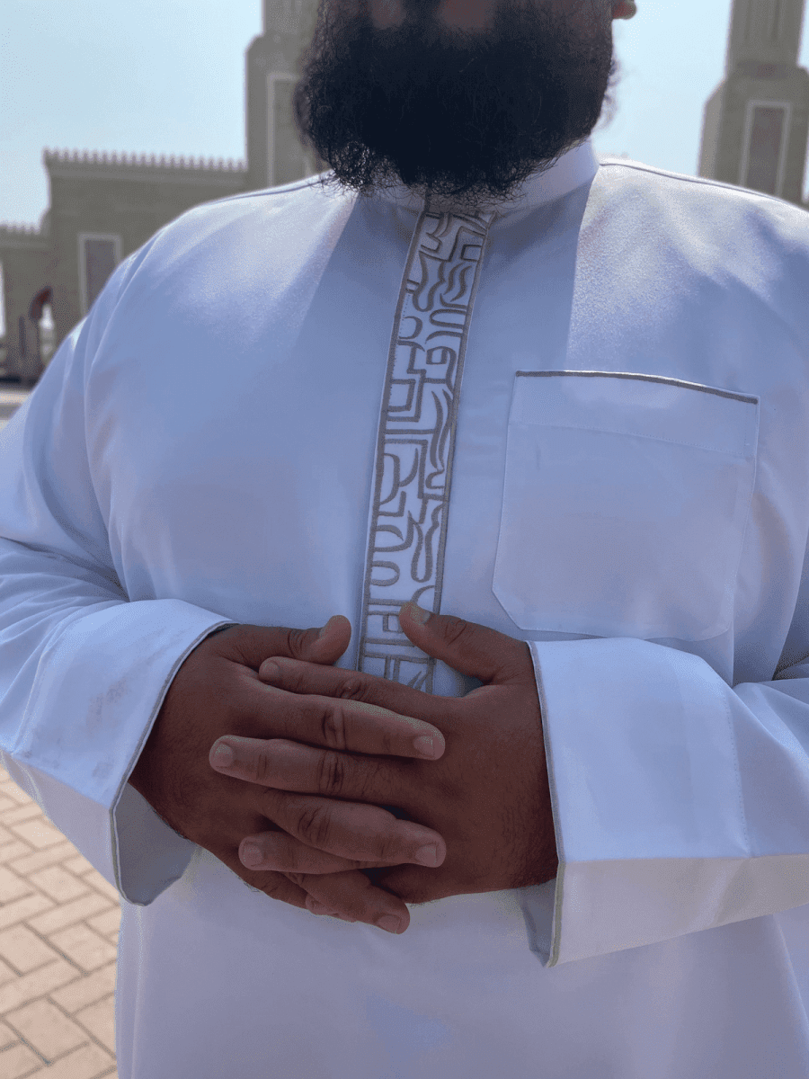 Mens White Kuwaiti Thobe with Gold Embroidery