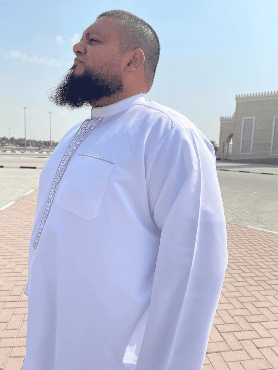 Mens White Kuwaiti Thobe with Gold Embroidery