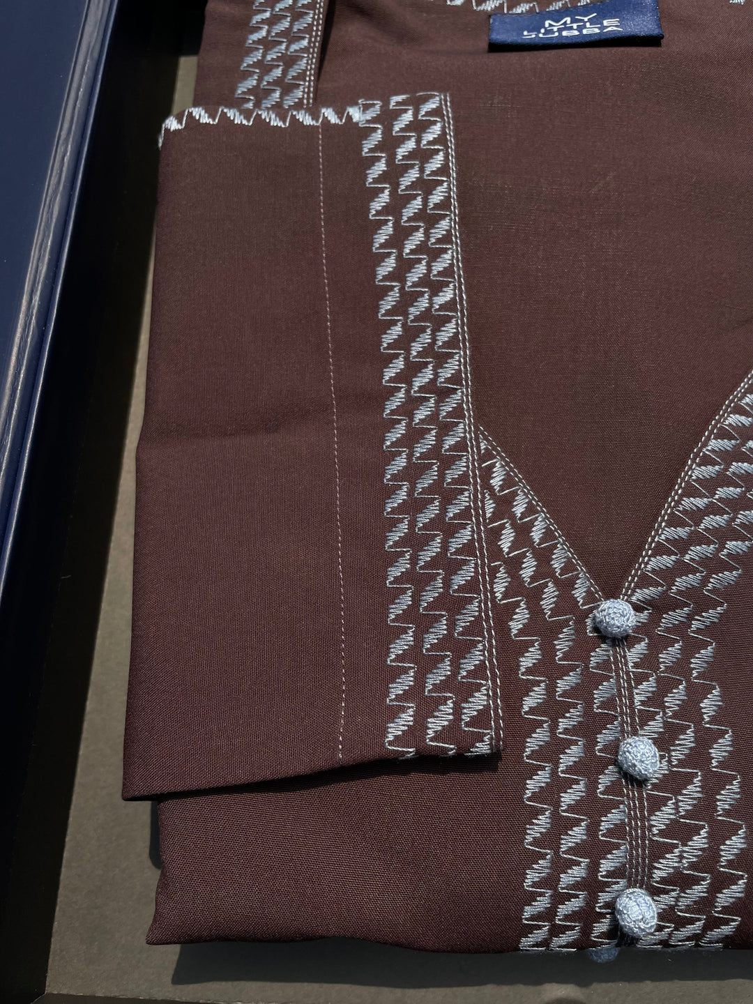 Mens Cinnamon with Teal Embroidery Maghribi 3/4 Sleeve Thobe