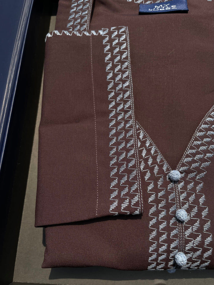Mens Cinnamon with Teal Embroidery Maghribi 3/4 Sleeve Thobe