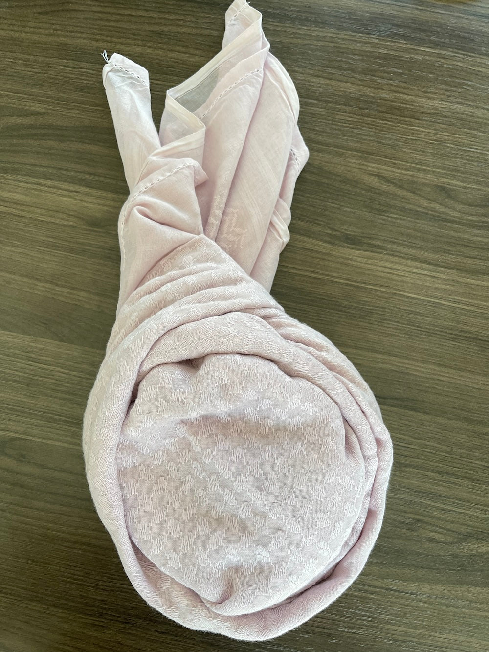 كوفية قبعة عربية جاهزة للرجال باللون البنفسجي