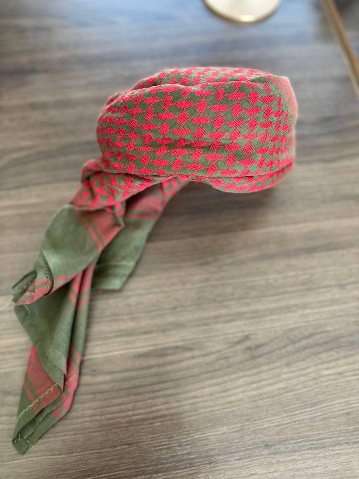 كوفية قبعة عربية حمراء وخضراء جاهزة للرجال