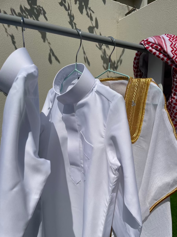 Deluxe Baby Boy Thobe Gift Set | White Bisht 0-12 Months - 4 Items