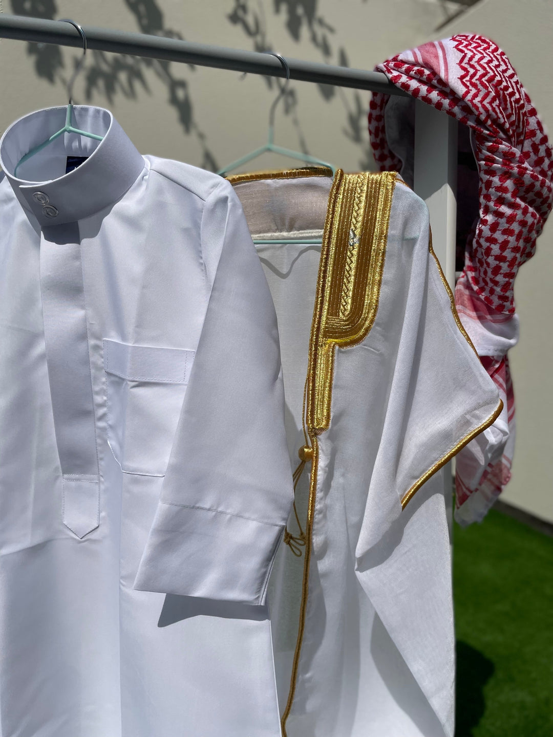 Deluxe Baby Boy Thobe Gift Set | White Bisht 0-12 Months - 4 Items