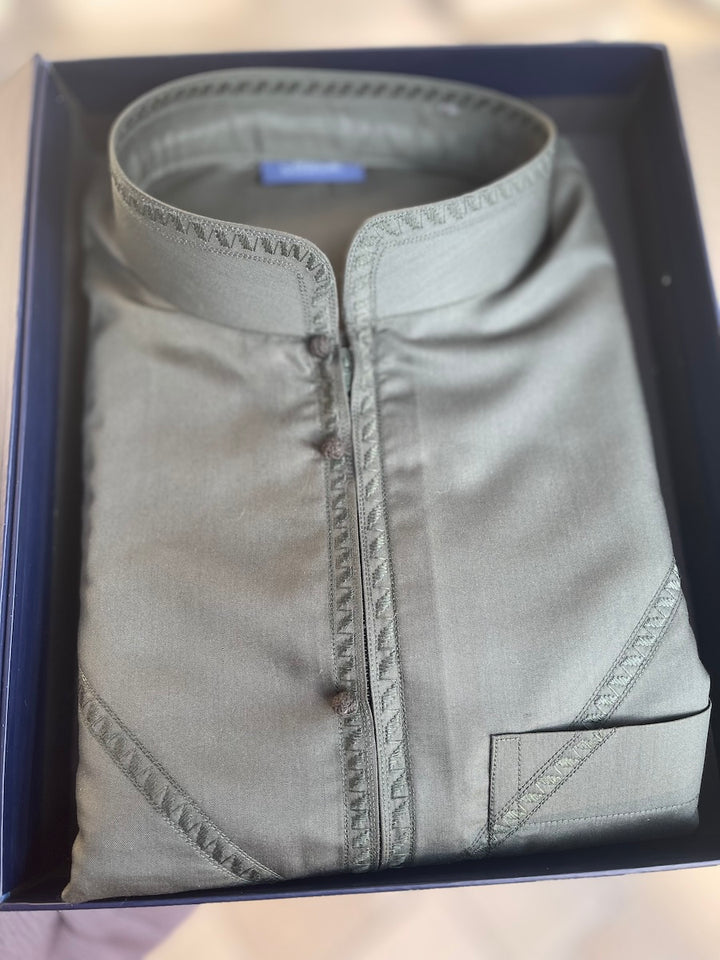 NEW - Mens Forest Green Bahraini Thobe