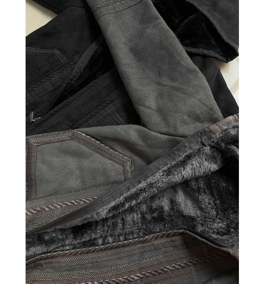 معطف فرو فروة سوري بني غامق