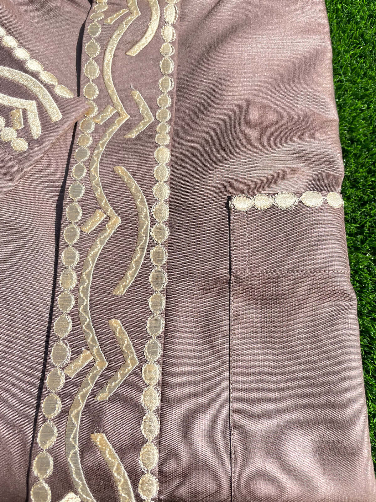 Mens Taupe Kuwaiti Thobe with Gold Embroidery