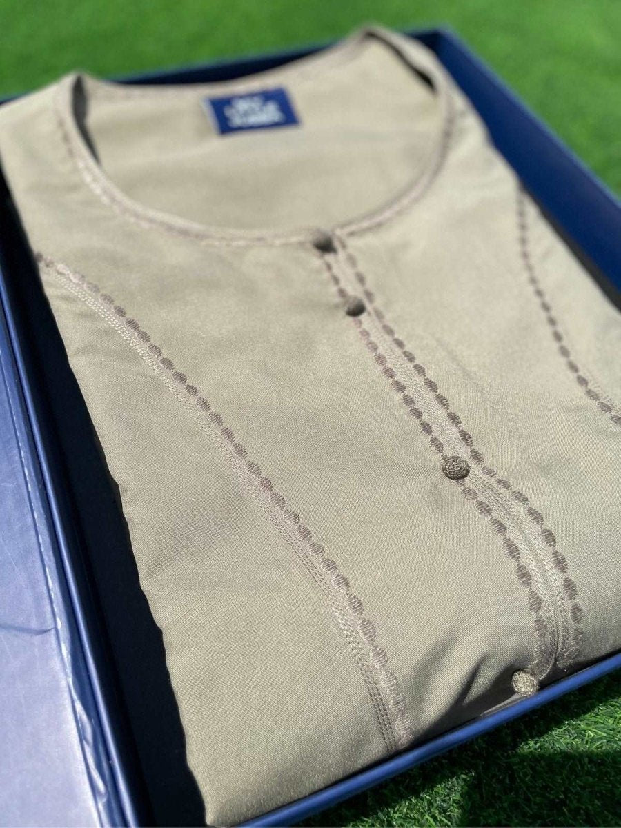 Mens Pale Moss Green Omani Short Sleeve Thobe Jubba
